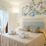 Piazzetta Con Piscina E Vista *