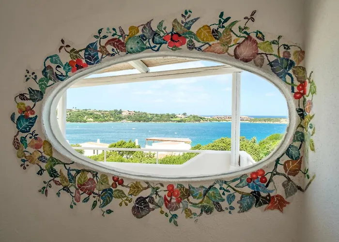 Piazzetta Con Piscina E Vista