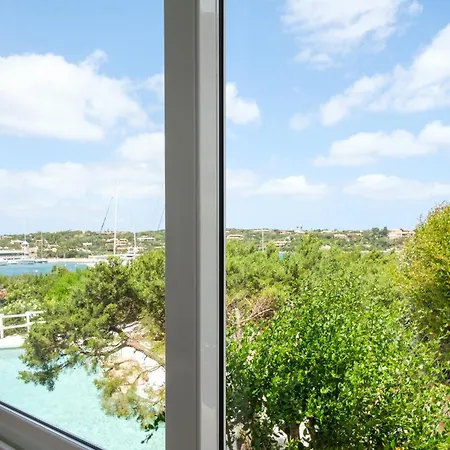 Piazzetta Con Piscina E Vista * Porto Cervo