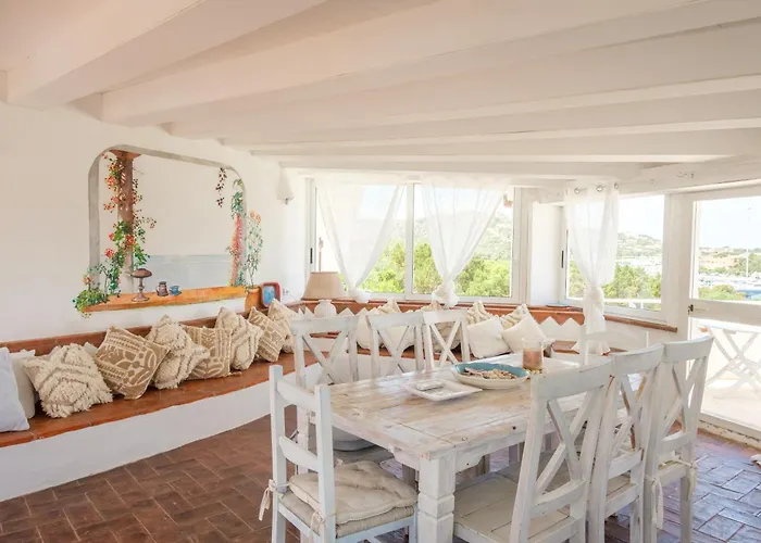 Piazzetta Con Piscina E Vista Villa *