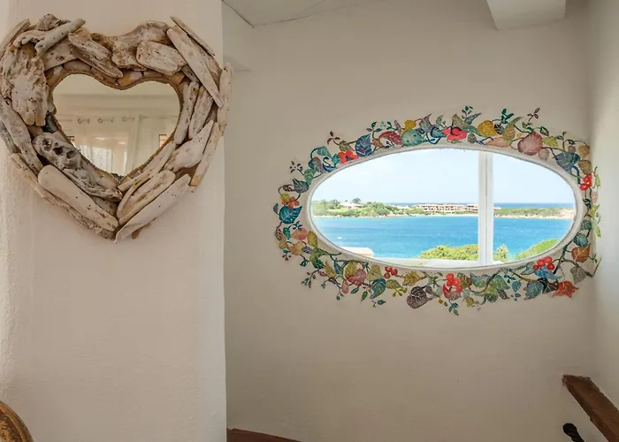 Piazzetta Con Piscina E Vista *